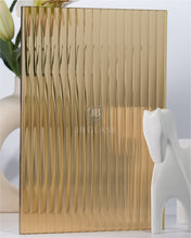 Load image into Gallery viewer, Mobile 07 Reeded Figured
